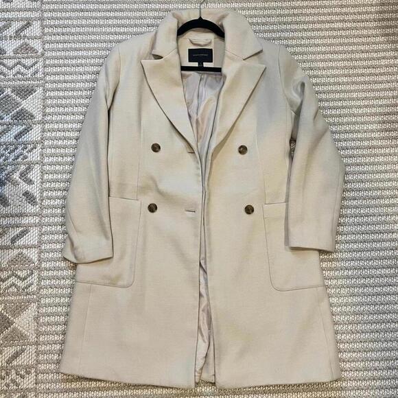 Banana Republic Jackets & Blazers - Banana Republic Cream Double Breasted Trench Coat